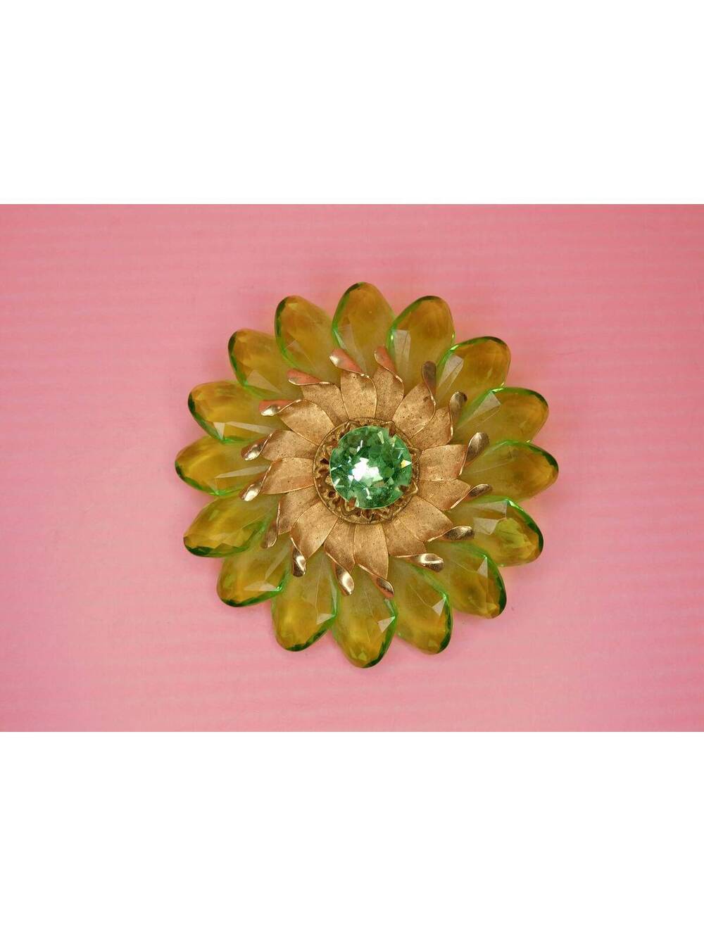 Vintage Large Green Flower Gold-Tone Plastic edged rhinestone Pin